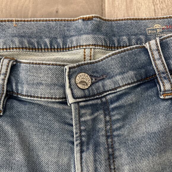 Faherty Men's Ocean Washed Denim Pacific Straight Leg Jeans 36/30 Stretch - Picture 3 of 5